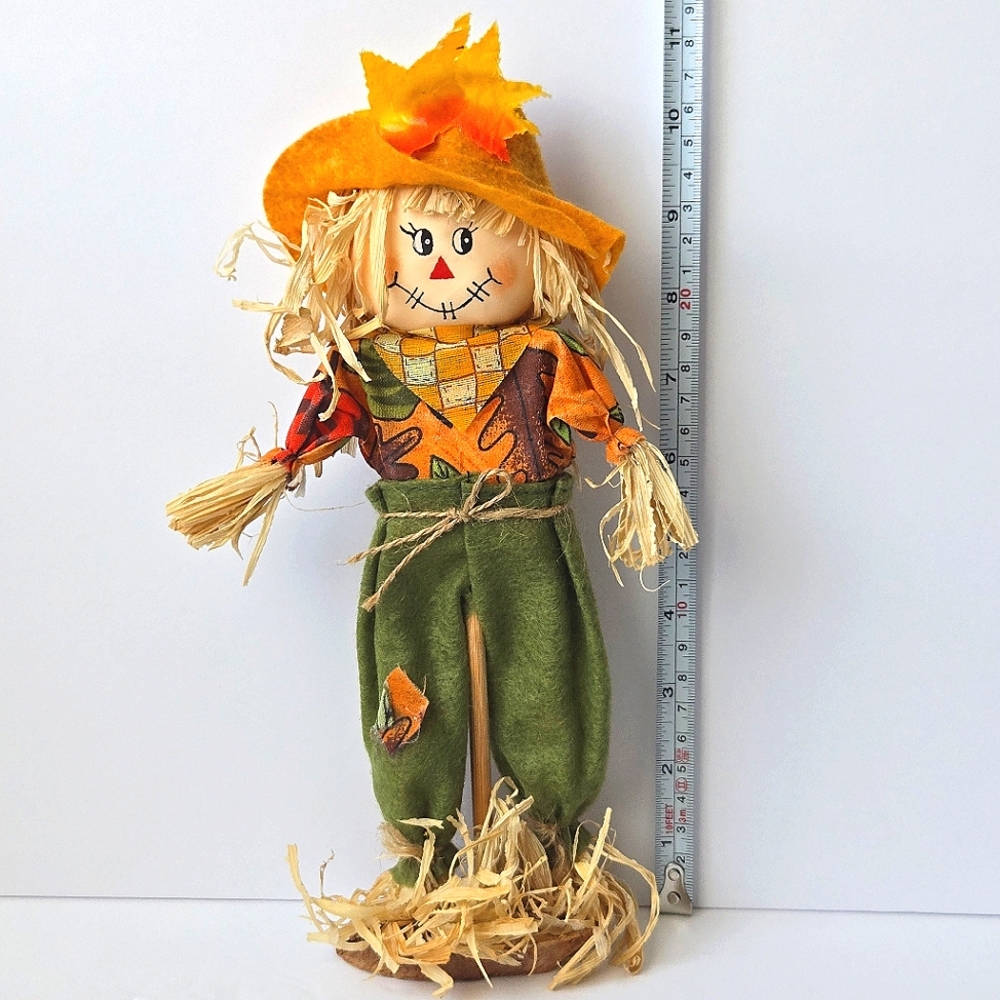 3/10$ VTG Ceramic Pumpkin 2" / 11" Scarecrow Wood Base Autumn Decor Orange/Green - Picture 2 of 6